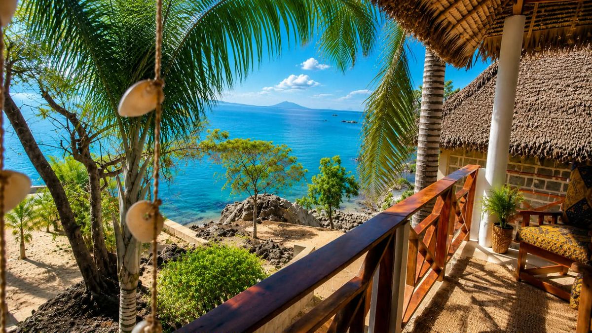 La vue sur le lagon depuis la terrasse du bungalow Soleil